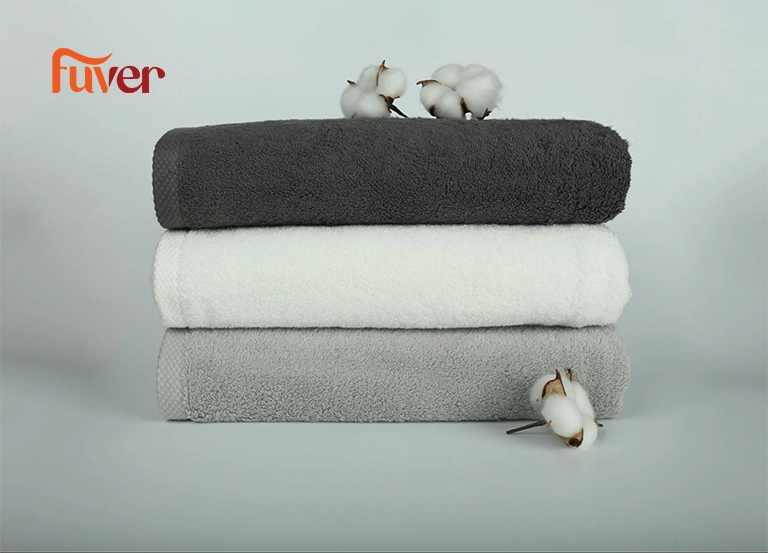 Chất liệu cotton luôn là lựa chọn số 1 với khăn tắm lớn