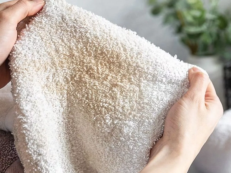 Mẹo xử lý khăn tắm bị mốc đơn giản ngay tại nhà