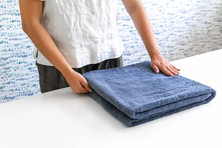 Gợi ý 9 cách gấp khăn tắm gọn gàng và đẹp mắt