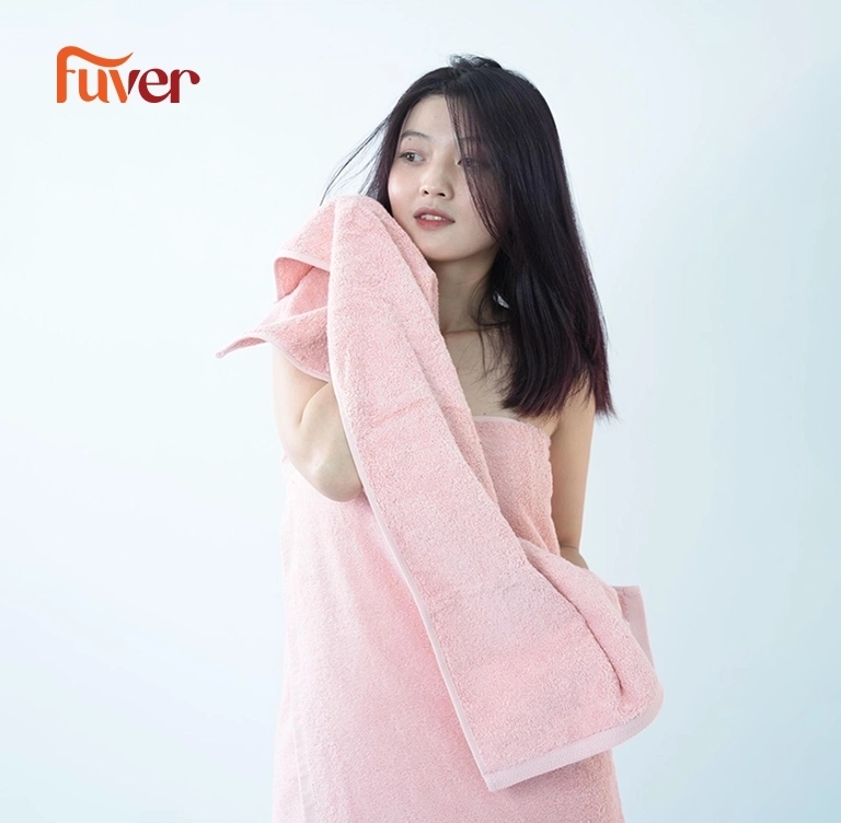 Khăn tắm cao cấp mang đến vẻ đẹp sang trọng so với khăn tắm giá rẻ
