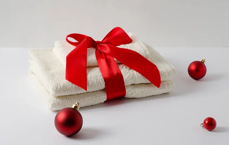 Chiếc khăn cotton ấm áp sẽ là món Noel đầy bất ngờ