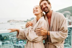 Tại sao nên chọn áo choàng tắm đôi?